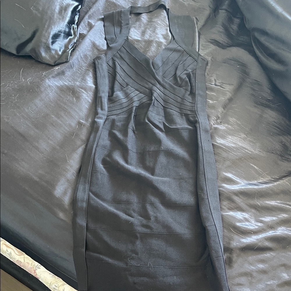 Elegant Black Sleeveless Le Chateau Dress